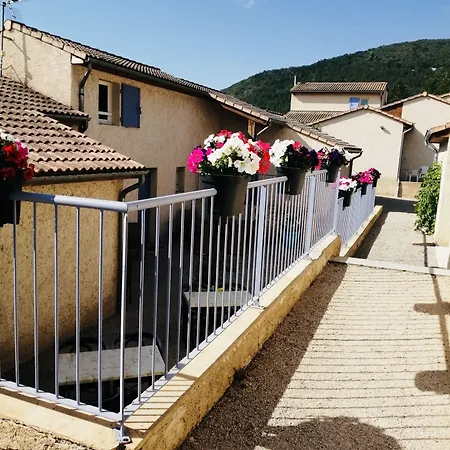Les Portes De La Meouge Anciennement Le Serpolet Hotel *